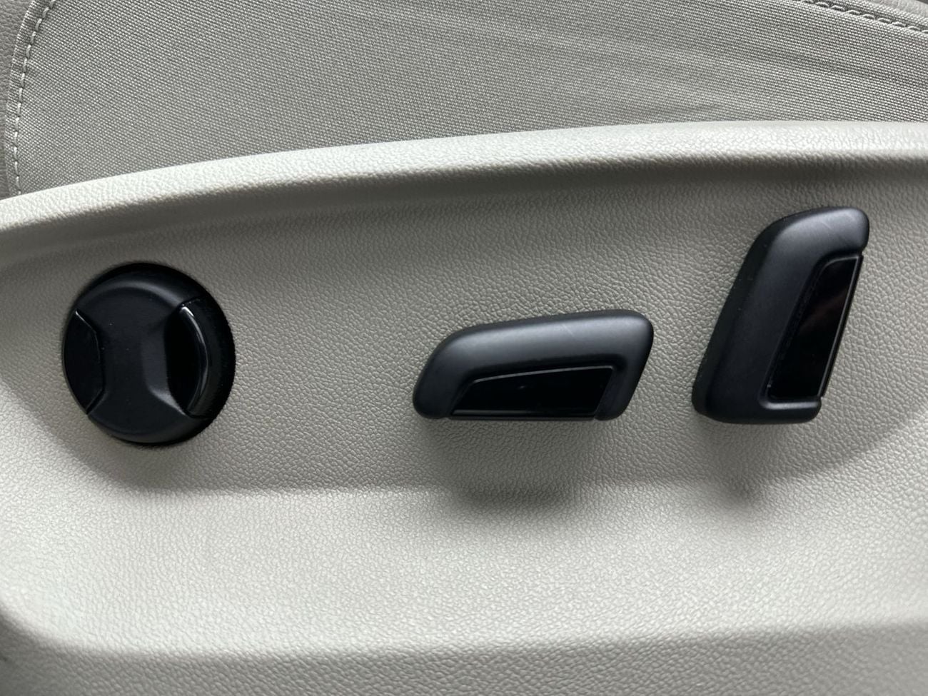 Volkswagen Teramont Trendline 2.0L (Ref#59763) / WAS 149,900 - NOW 138,900