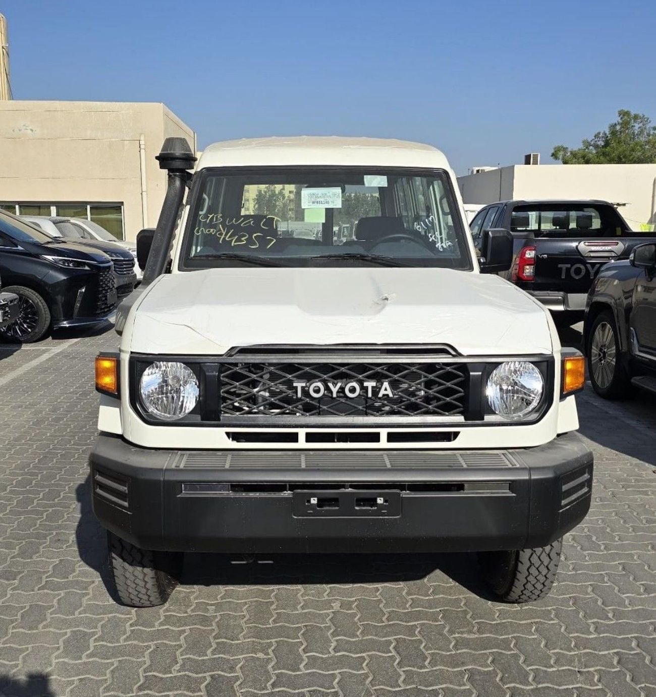 تويوتا لاند كروزر 70 LC78 Hardtop 3 Doors 4.2L Diesel V6 Model 2025