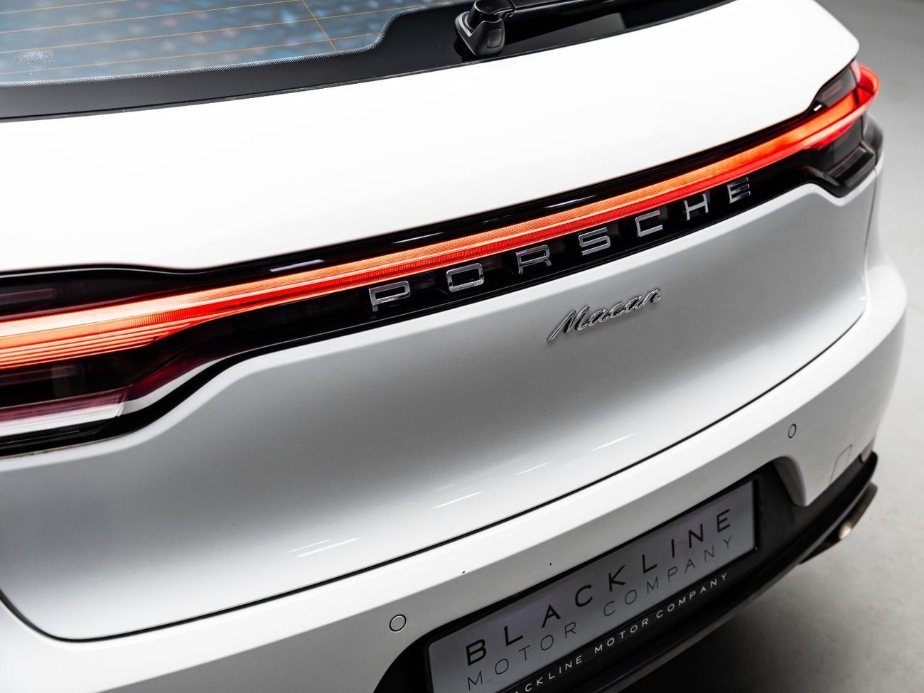 Porsche Macan Std 2.0L (252 HP) 2020 Porsche Macan, 2026 Porsche Warranty, Full Service History, Low KMs, GCC