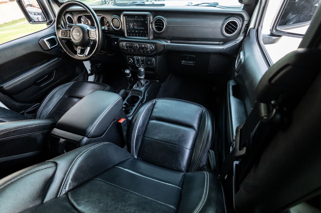 جيب رانجلر Sahara 3.6L A/T (5 Seater)