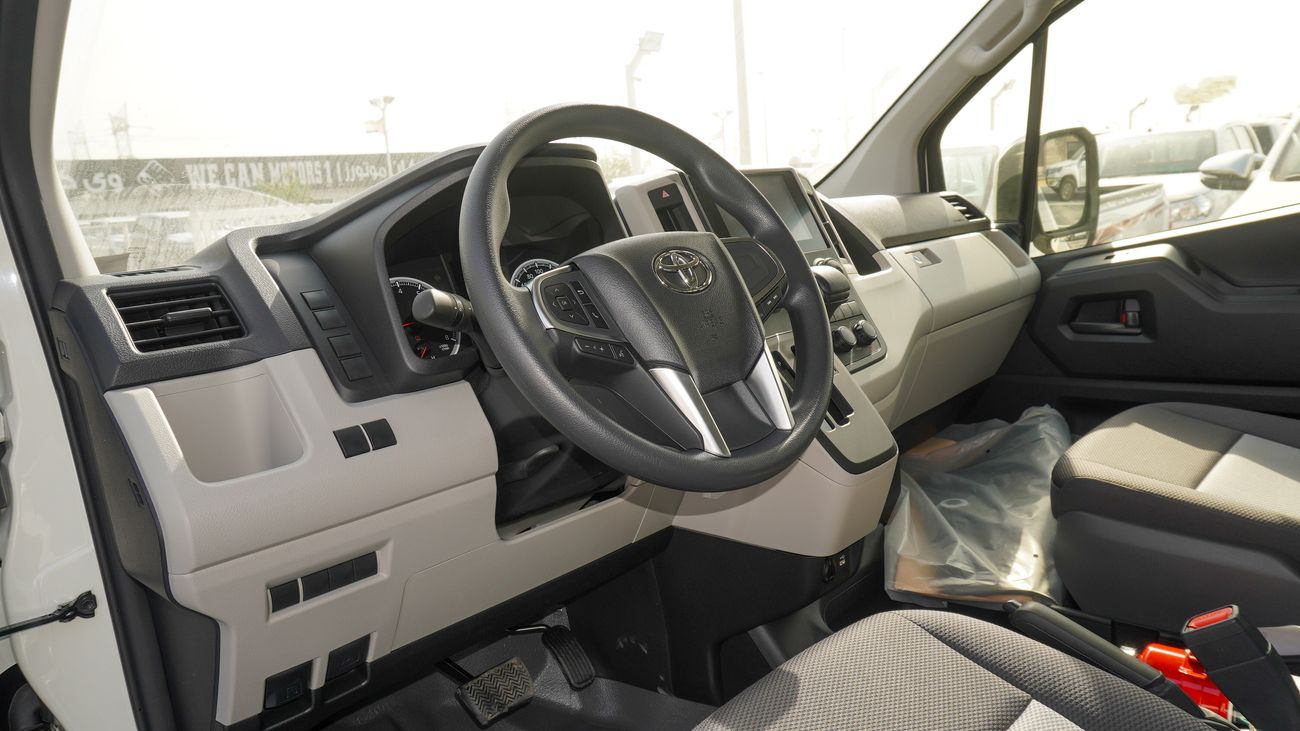 Toyota Hiace 3.5L V6 A/T