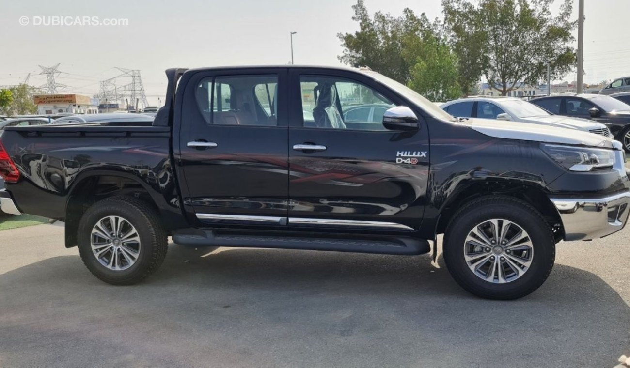 تويوتا هيلوكس Hilux S-GLX - DSL - 2.4L - 4X4- M/T - 2022- FULL