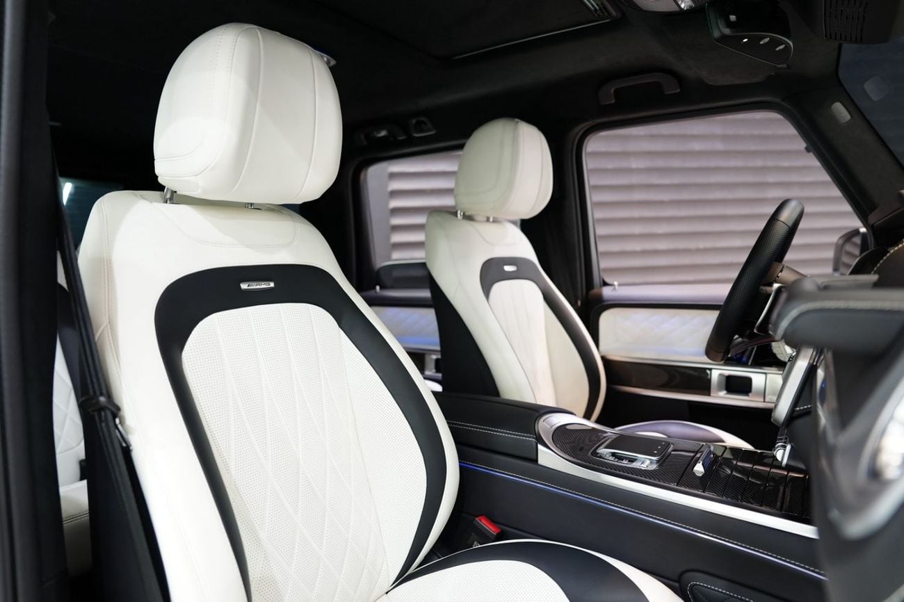 Mercedes Benz G63 AMG STD 2025 Mercedes-Benz G63 AMG Night Package, Carbon Fiber Interior Pack, Two-Tone Leather Interior!!