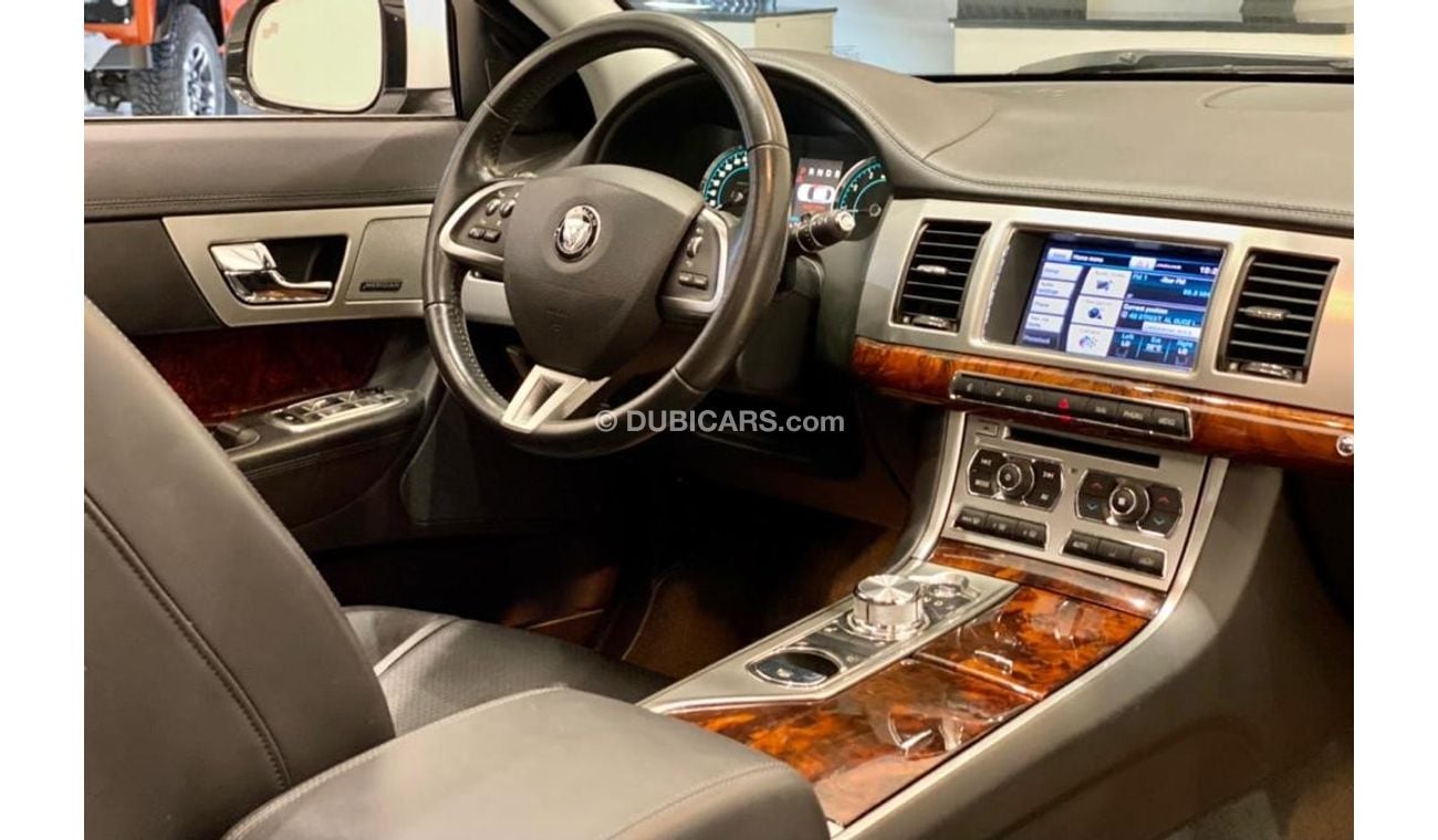 Jaguar XF 2014 Jaguar XF, Warranty, Service History, Low KMs, GGC