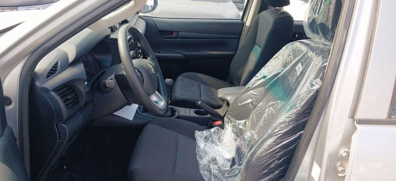 تويوتا هيلوكس Toyota Hilux 4x4 Manual 2.4L Diesel 2025YM