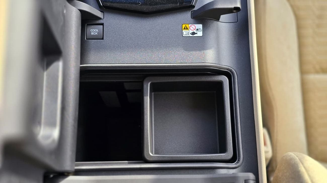 تويوتا لاند كروزر TOYOTA LAND CRUISAR GXR 3.3