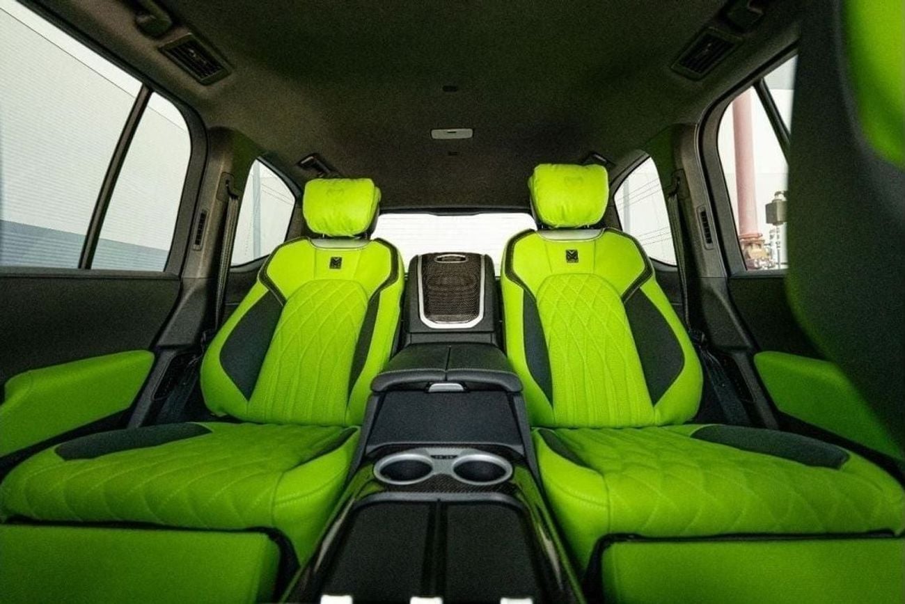 تويوتا لاند كروزر VXR VIP MBS Autobiography 4 Seater Black Edition