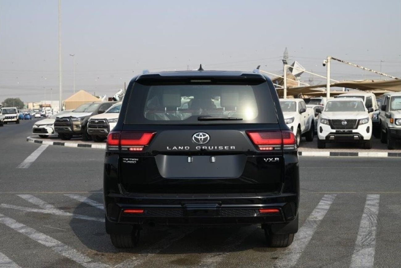 تويوتا لاند كروزر 300 VXR V6 3.3L Diesel Twin Turbo Automatic