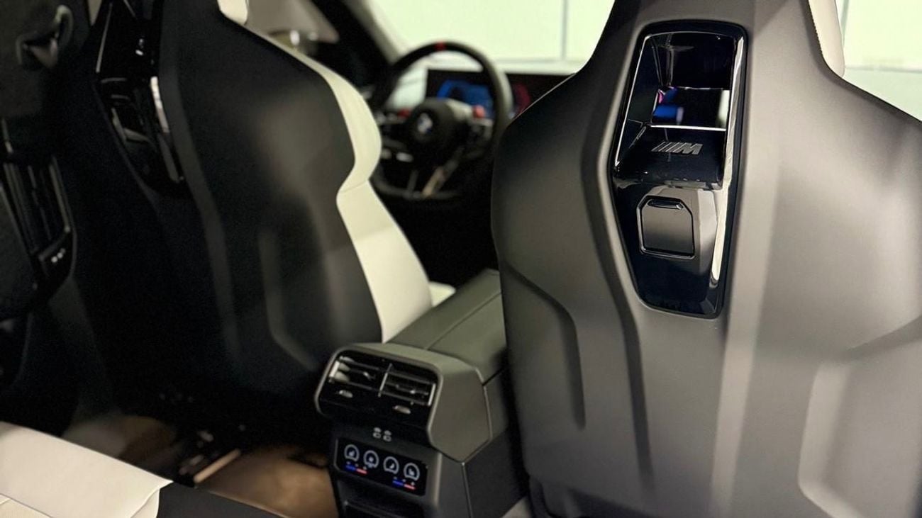 BMW M5 G90 - GCC Specs with dealer warranty and service