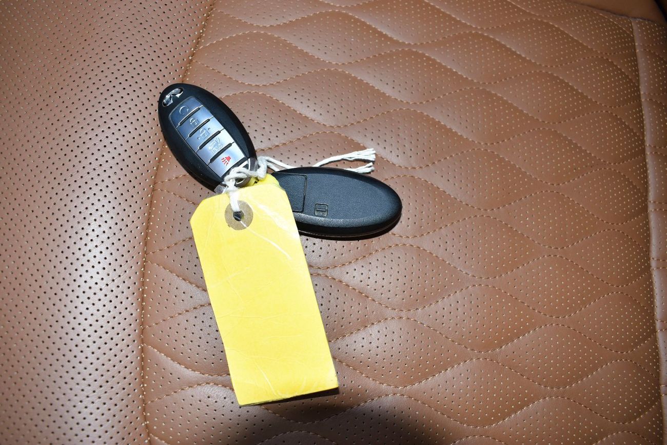 إنفينيتي QX80 Luxe 8st 5.6L