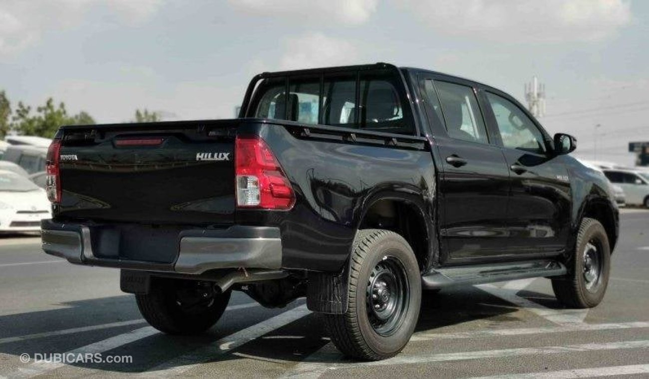 تويوتا هيلوكس Toyota hilux 2.4L diesel mid option 2023 V4