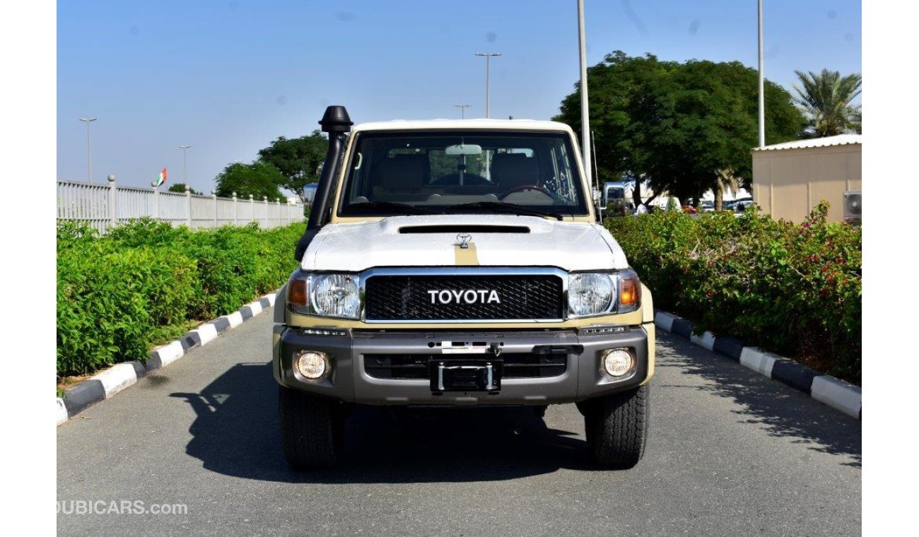 Toyota Land Cruiser Pick Up 79 Double Cabin V8 4.5L Diesel Limited