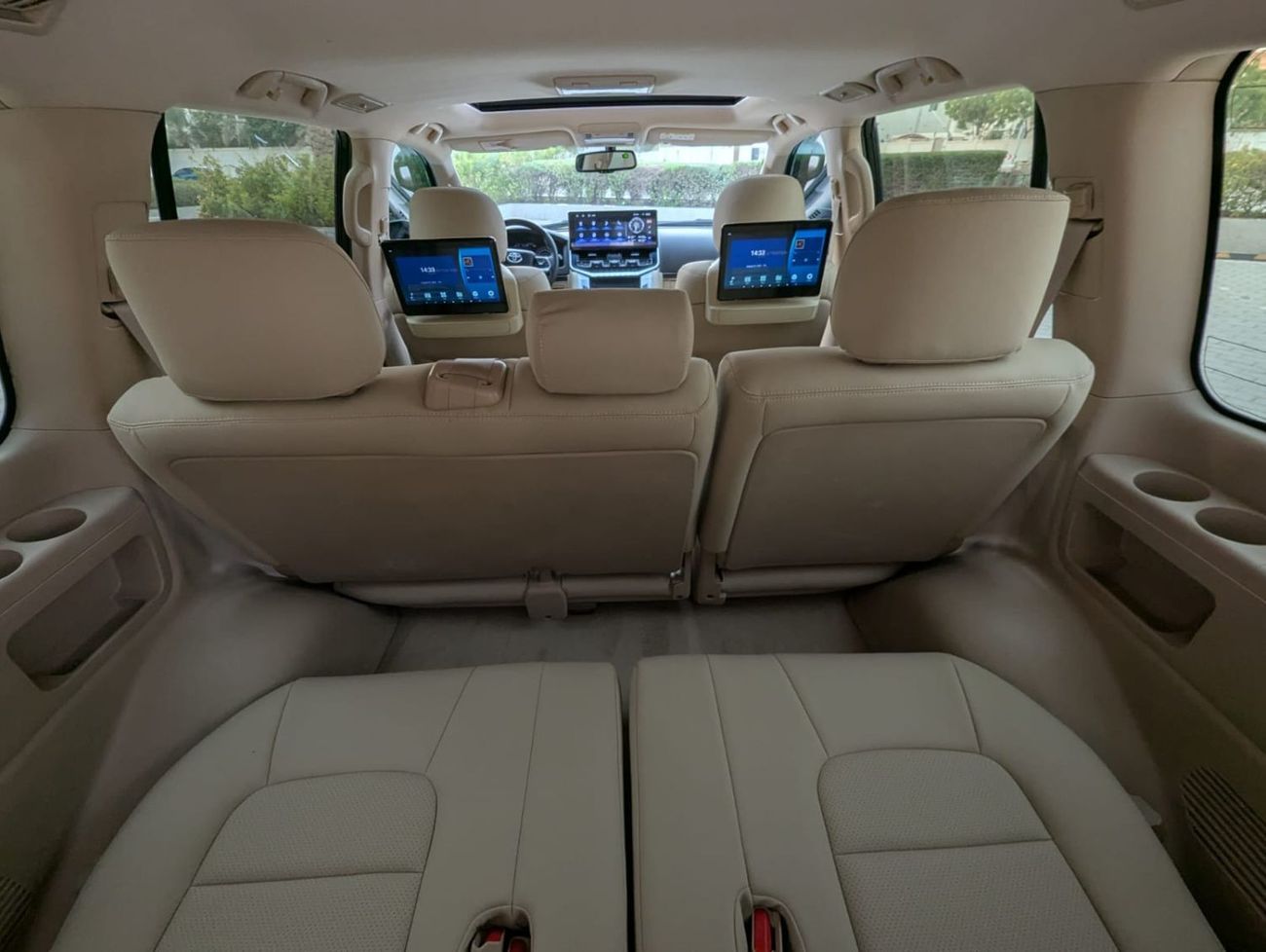 تويوتا لاند كروزر Toyota Landcruiser 2015 facelifted 2025 with interior and exterior v6 4.0L