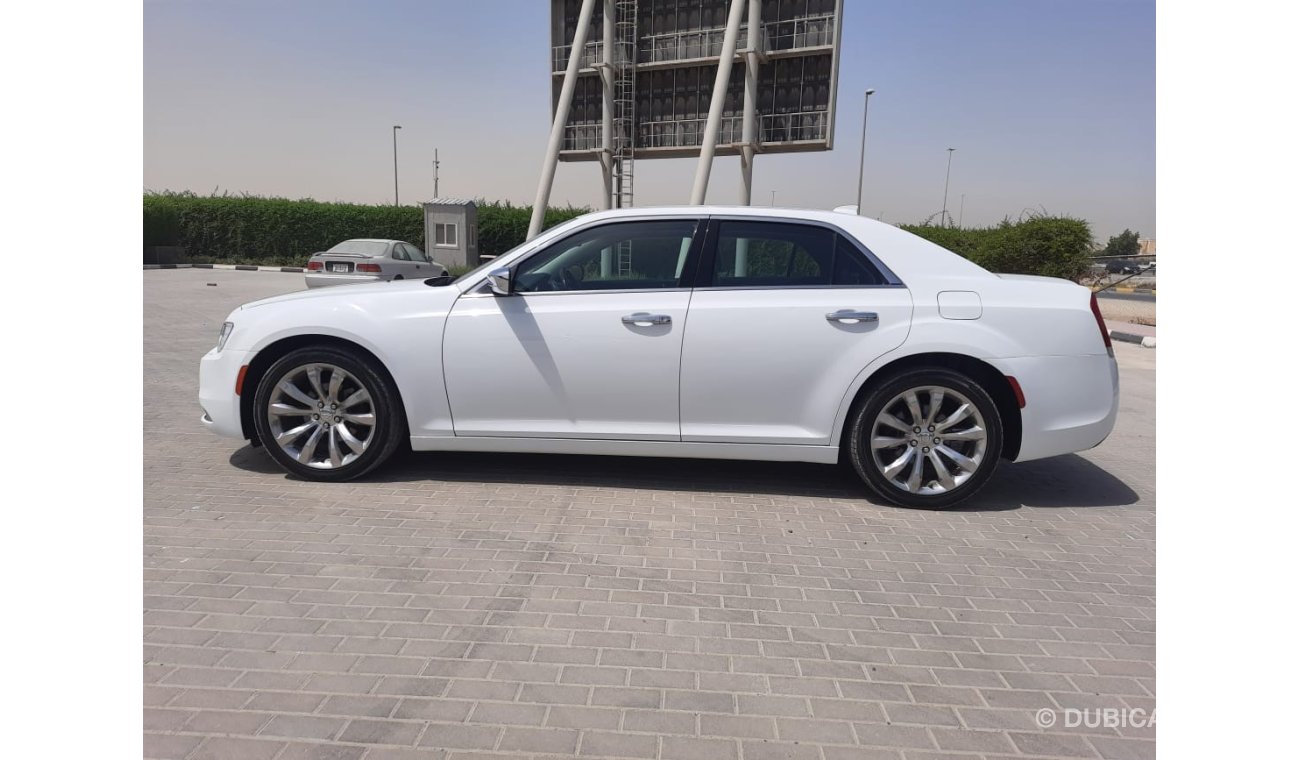 Chrysler 300C Plus Chrysler C300 2019 full options no 2