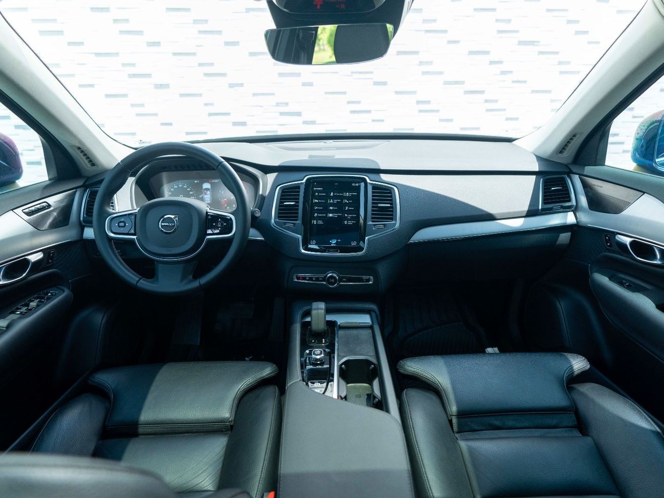 Volvo XC90 AED 2,988 PM • XC90 B5 • ONLY 15,000 KMS • OFFICAL VOLVO WARRANTY AND SERVICE CONTRACT