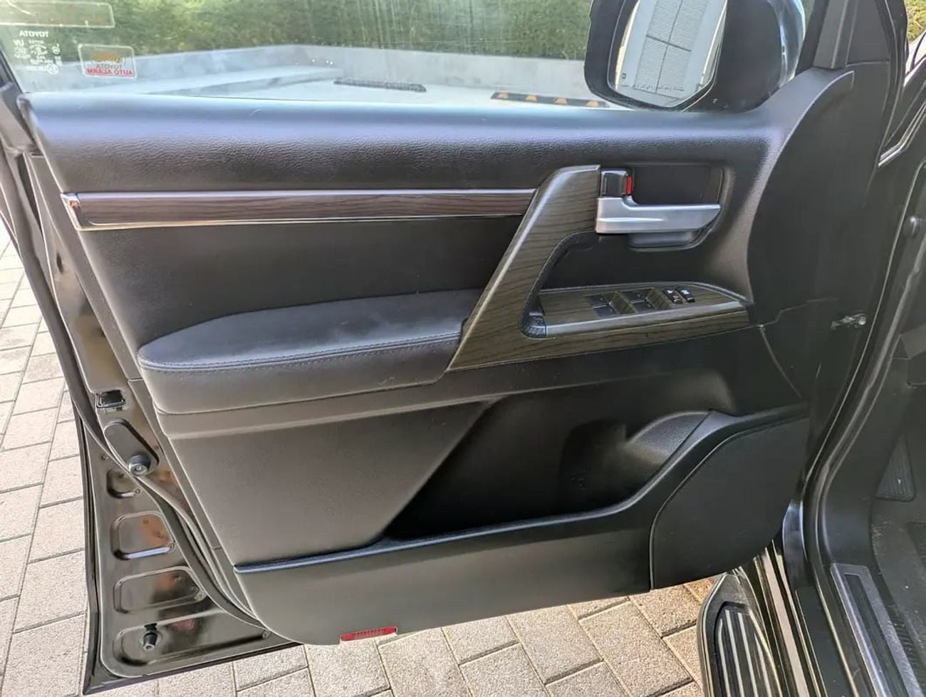 Toyota Land Cruiser GXR