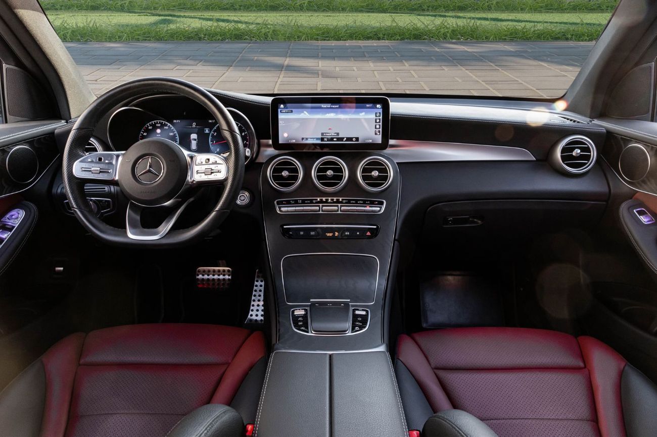 Mercedes-Benz GLC 200 200 AMG | 3,134 P.M  | 0% Downpayment | LOW KM'S || IMMACULATE