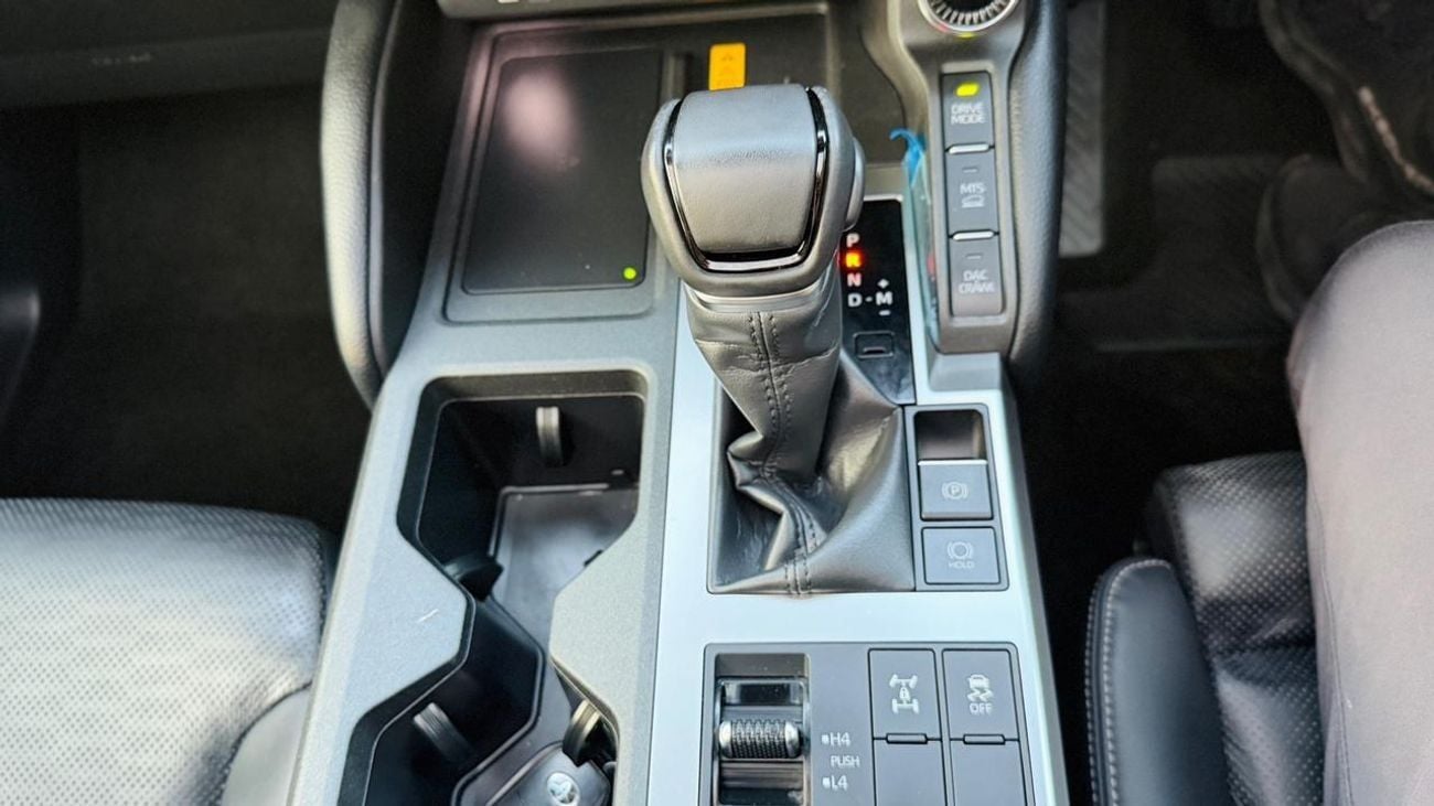 تويوتا برادو KAKADU | BRAND NEW CONDITION | 360 VIEW CAMERA | ELECTRIC HEATED & MEMORY SEATS | AT | PANORAMIC SUN