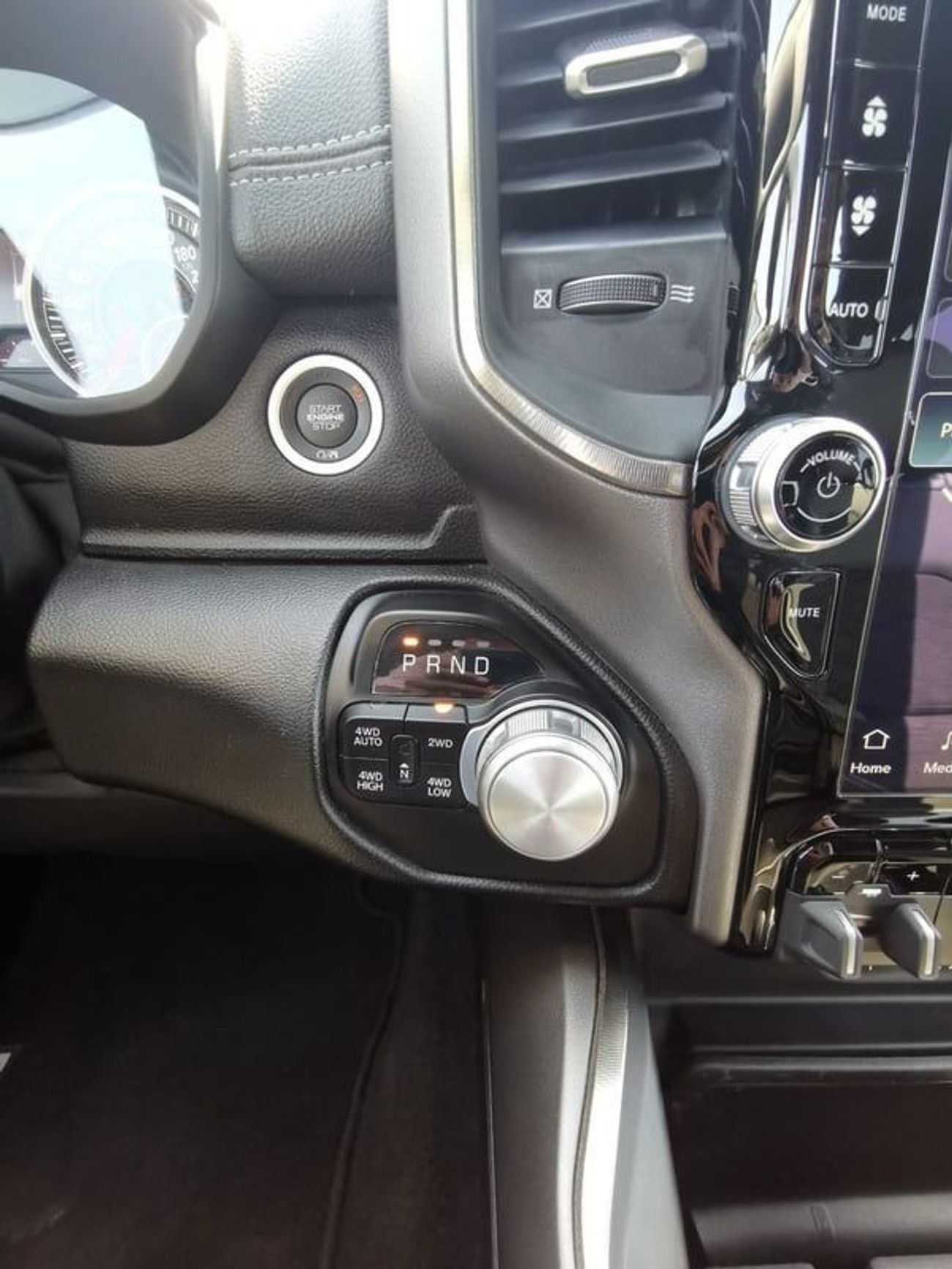 RAM 1500 Dodge RAM Sport - 2022 - Blue