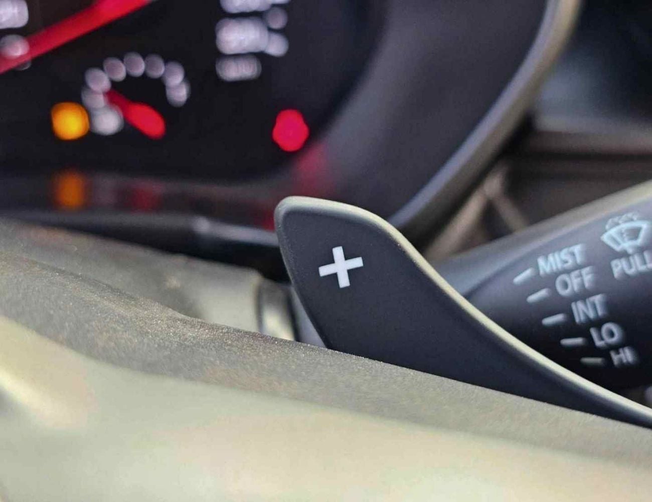سوزوكي سويفت GLX SUZUKI SWIFT GLX HYBRID || RADAR | PETROL AT 1.2L V4 (CODE # SWGLXFOH) GRAY 2026