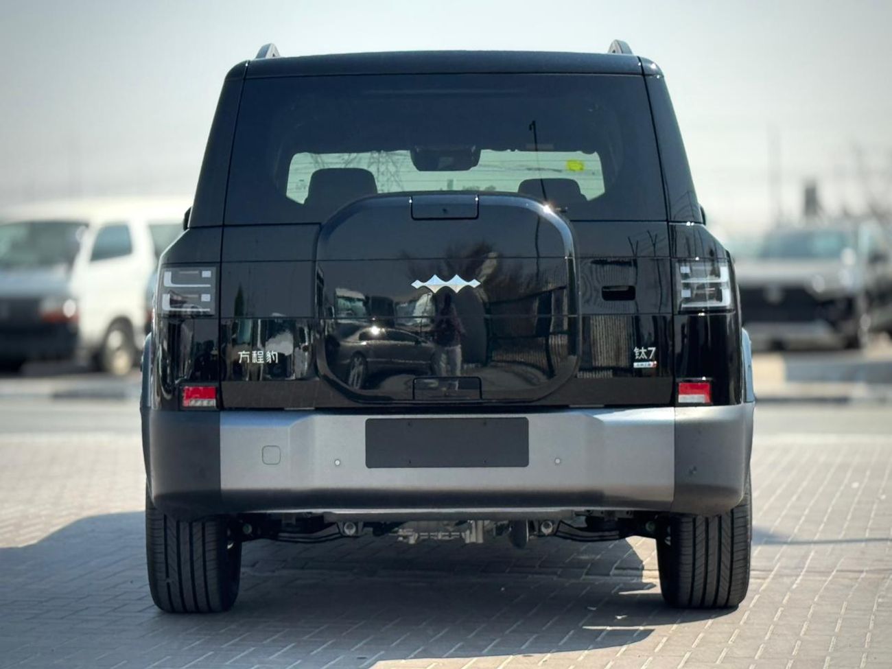 BYD Leopard Titanium 7 BYD Leopard Titanium 7 Ultra Edition