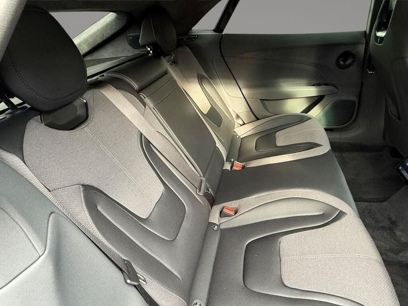 لوتس إيميا 600 102kWh GT Auto 4WD 5dr (Dual Motor) (EXPRT ONLY) RIGHT HAND DRIVE