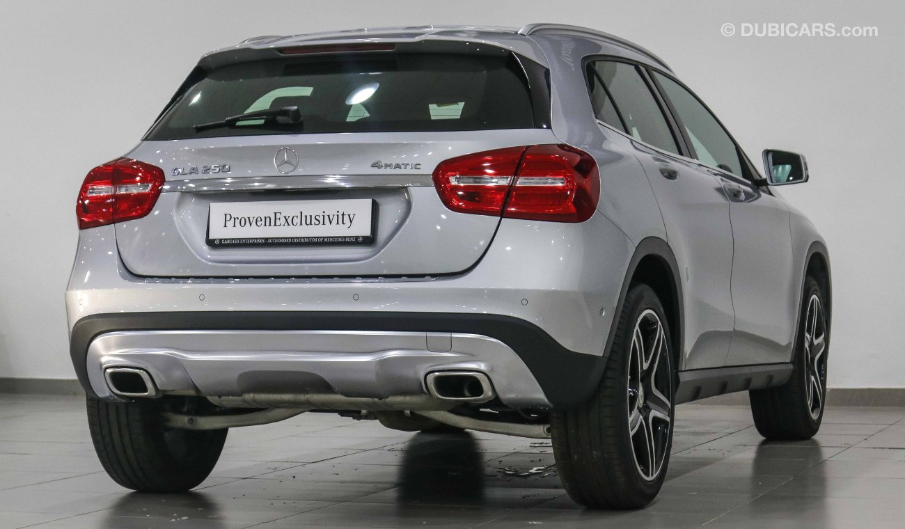 مرسيدس بنز GLA 250 4 Matic