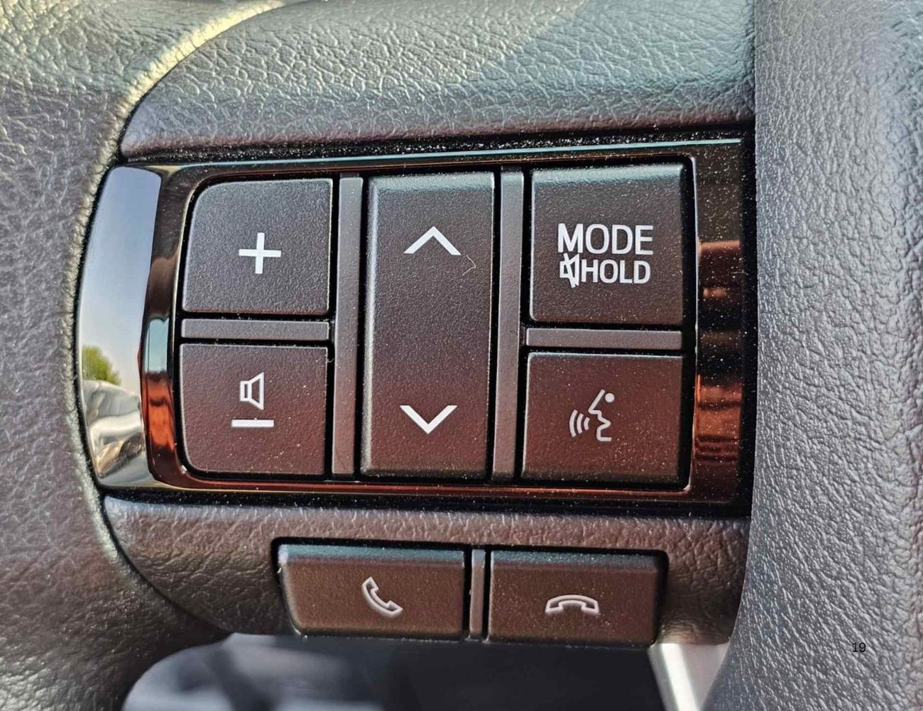 Toyota Hilux NARROW BODY SINGLE CABIN || 2.7L PETROL V4 | 4 HOOKS | FR&RR CHROME BUMPERS (CODE # HPMSC2)