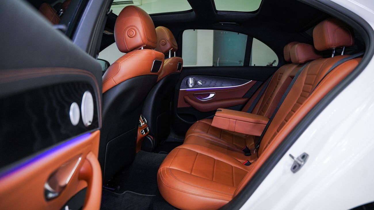 مرسيدس بنز E300 Premium + 2.0L