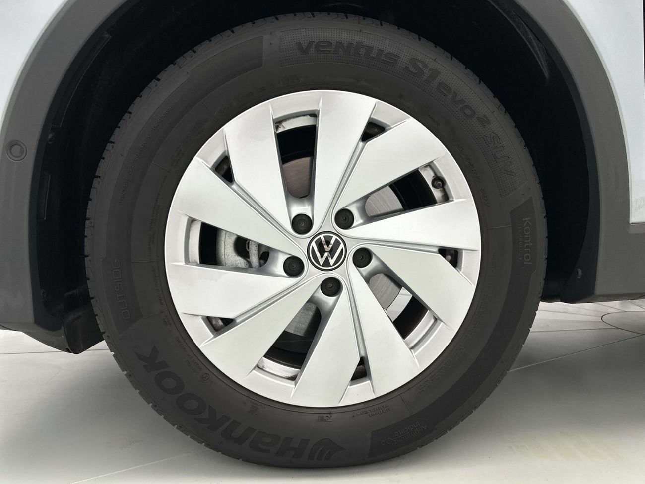Volkswagen Tiguan Tiguan Life With Camera (Ref#20600) - 23,100 AED SAVINGS from New Car