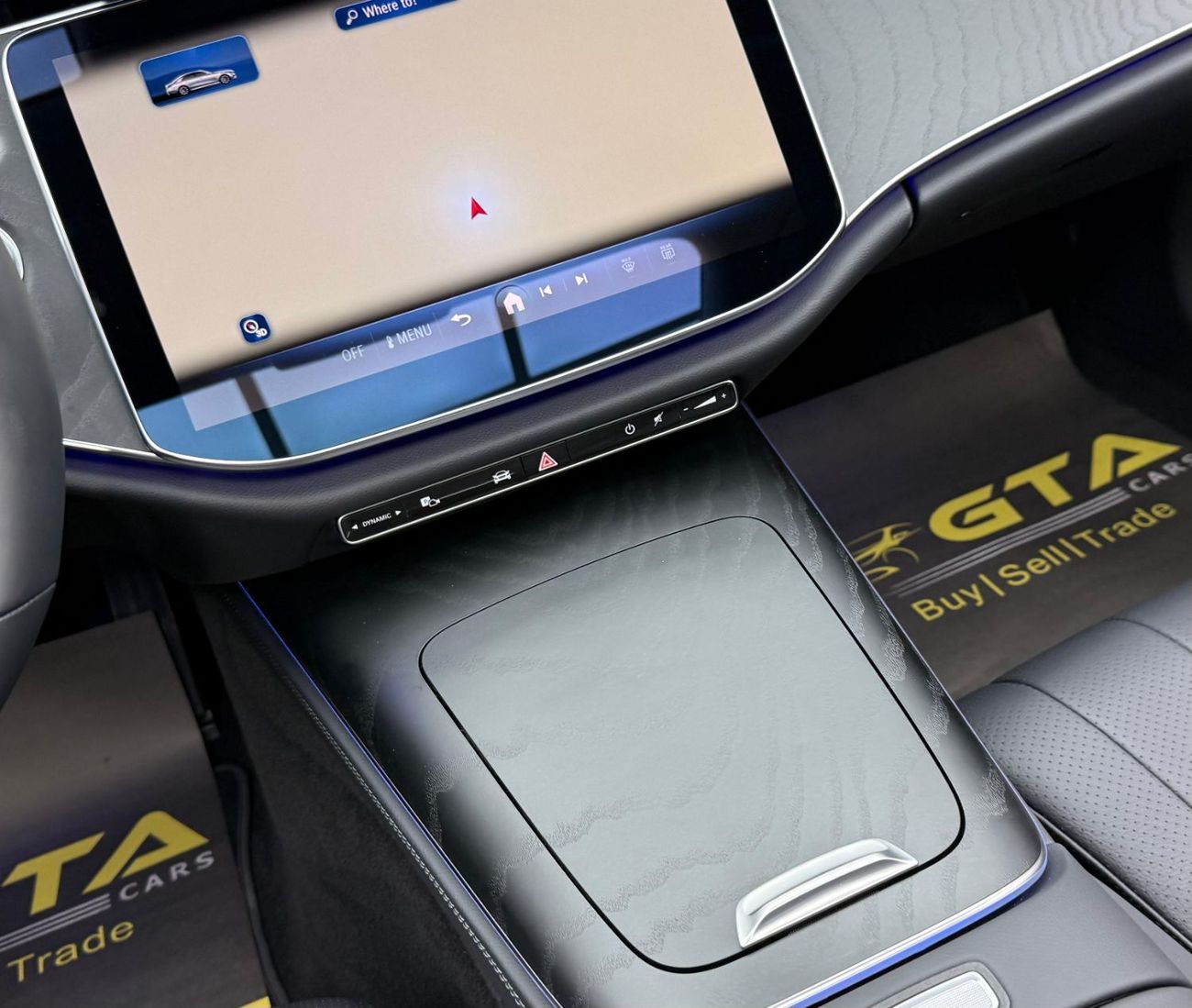 مرسيدس بنز E200 2.0L 2024 Mercedes Benz E200 AMG, Warranty, Fully Loaded, Very Low Kms, Excellent Condition, Korean