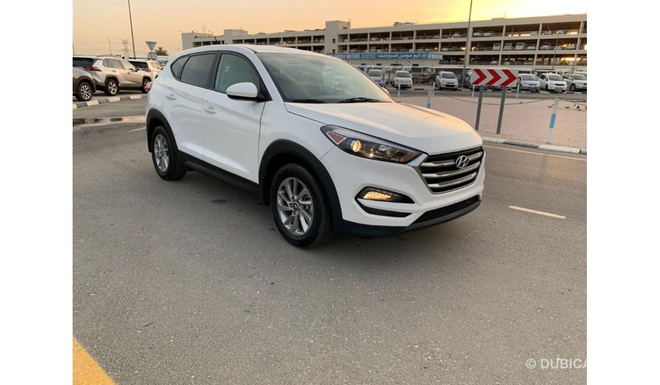 Hyundai Tucson AWD AND ECO 2.0L V4 2017 AMERICAN SPECIFICATION