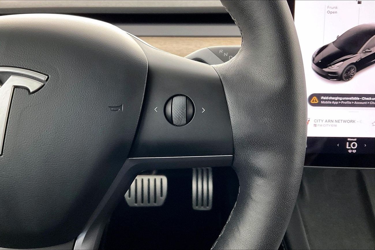 Jeep Grand Cherokee Laredo| 1 year free warranty | Exclusive Eid offer