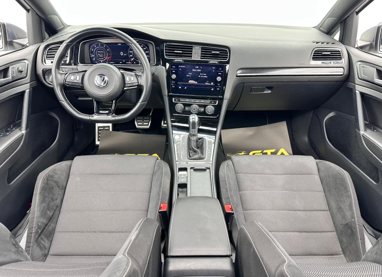 Volkswagen Golf R Base 2.0T 2019 Volkswagen Golf R, 1 Year Unlimited KM Warranty, Volkswagen Full Service History, GCC