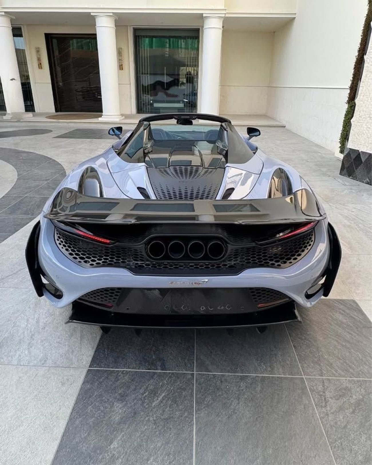 مكلارين 765LT Spider