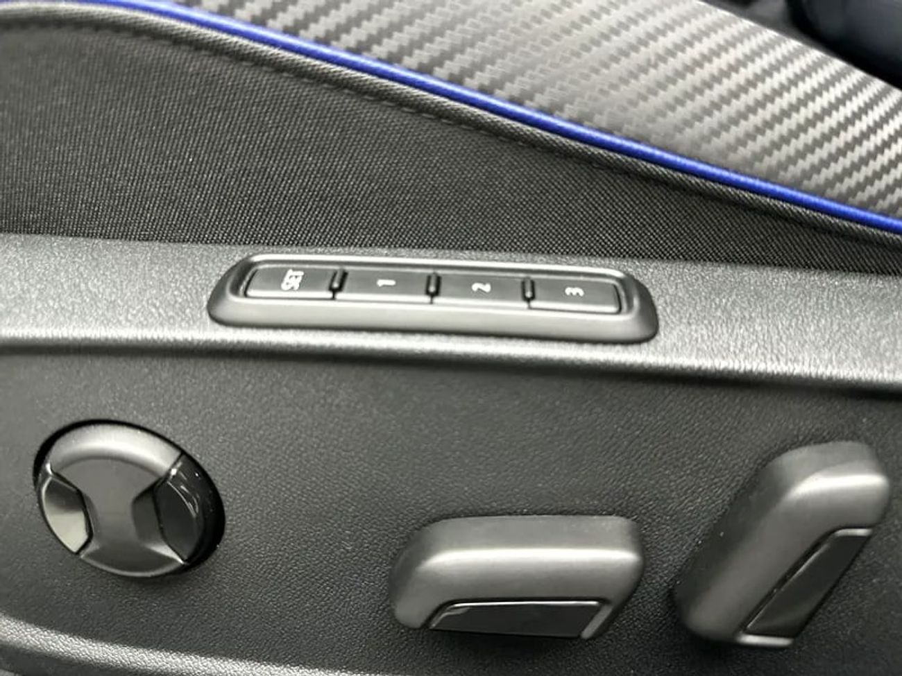 Volkswagen Golf R 2.0L - Performance Exhaust