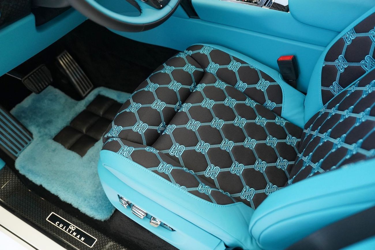 رولز رويس كولينان BLACK BADGE