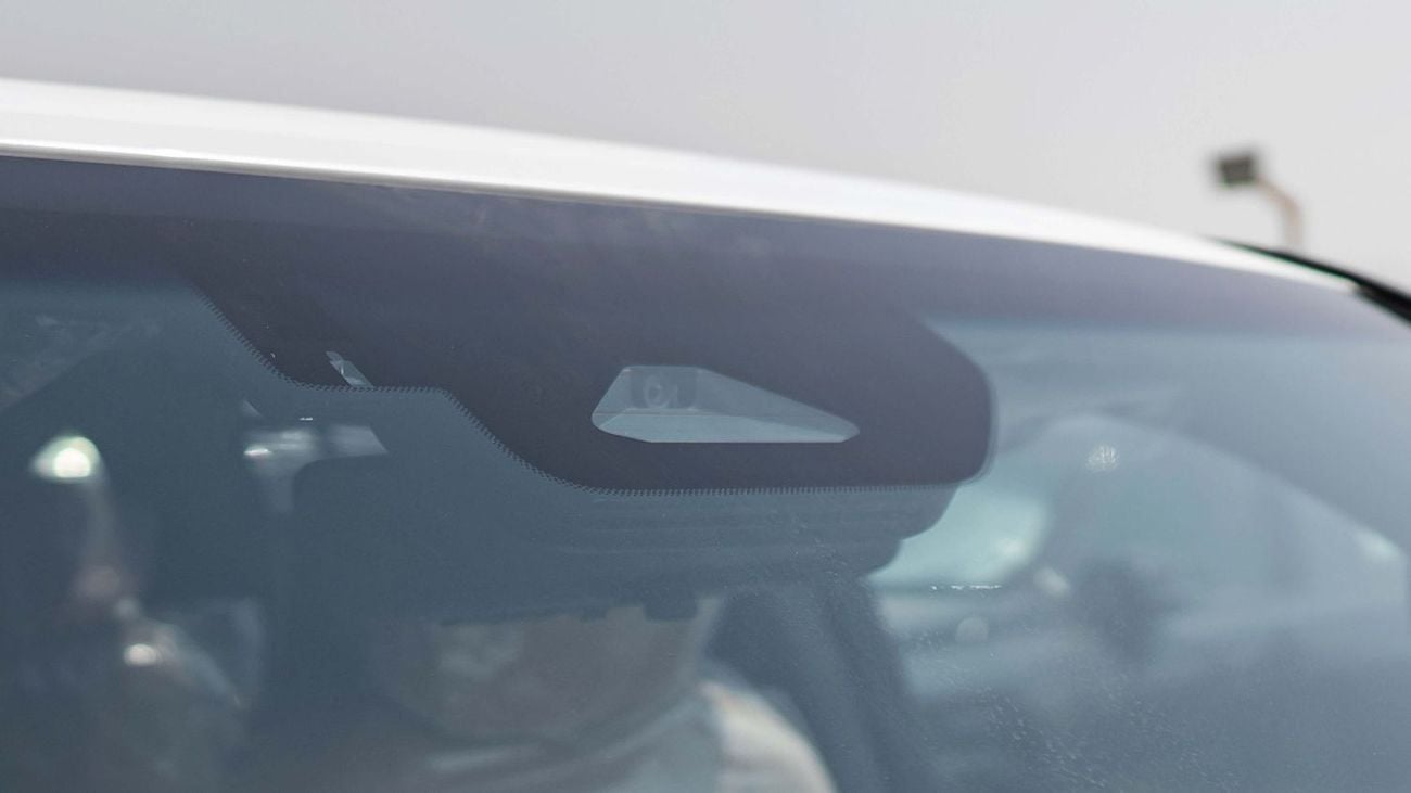 لكزس LX 700h 2026 Lexus LX700h Signature 3.5L AT Hybrid (White) 5 Seats