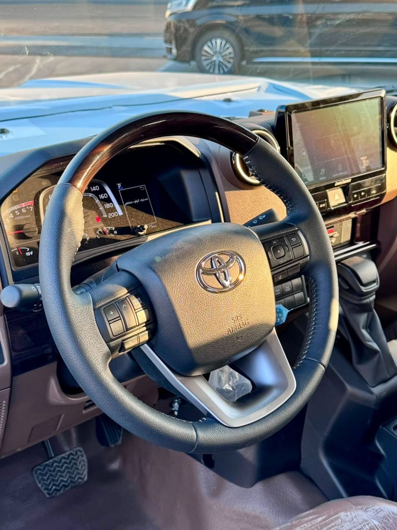 تويوتا لاند كروزر بيك أب 70 LC 79 - 4.0L - PETROL - AUTOMATIC - 2026