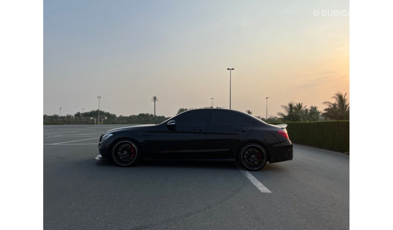 مرسيدس بنز C 63 AMG Std