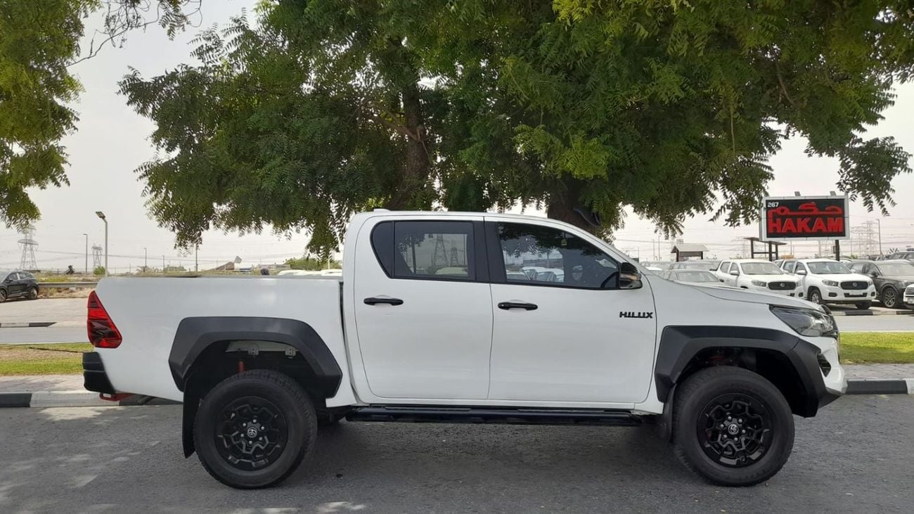Toyota Hilux GR Sport 2.8L Right-Hand drive Sport 2.8L