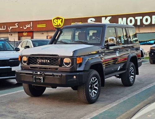 Toyota Land Cruiser 70 LX LC76 / 4.0L PETROL A/T / RADAR, DIFFLOCK, WINCH, SNORKEL, REFRIGERATOR / CODE # 76PAFR