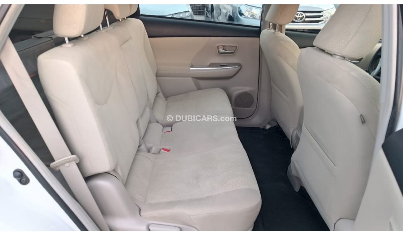 Toyota Prius Alpha 1.8L Hybrid 2011MY ( Used Car )