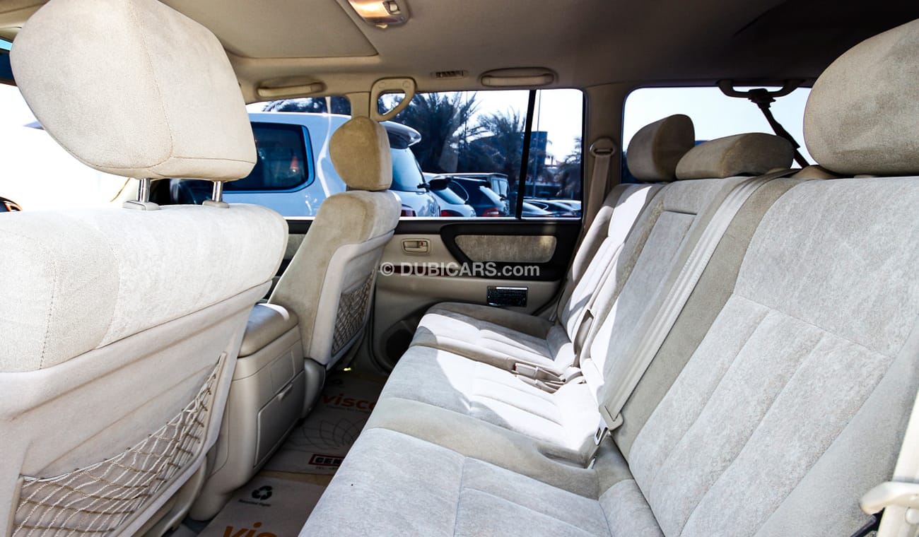 Toyota Land Cruiser GXR V6