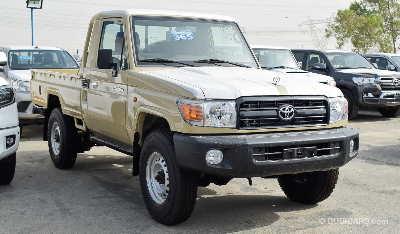 تويوتا لاند كروزر بيك آب 79 Single Cab Lx  V6 4.0l Petrol 4wd Manual Transmission