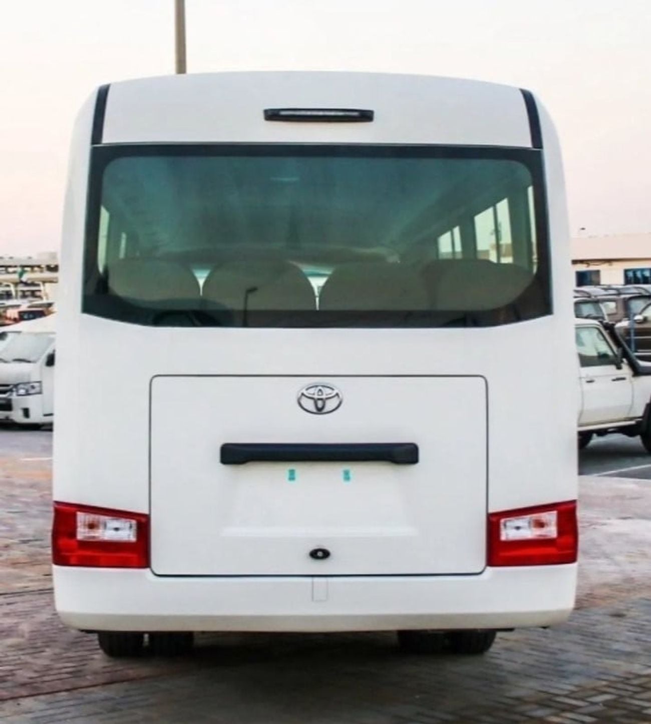 Toyota Coaster Toyota Coaster 4.2 MT 23 Seats 2026 with AC