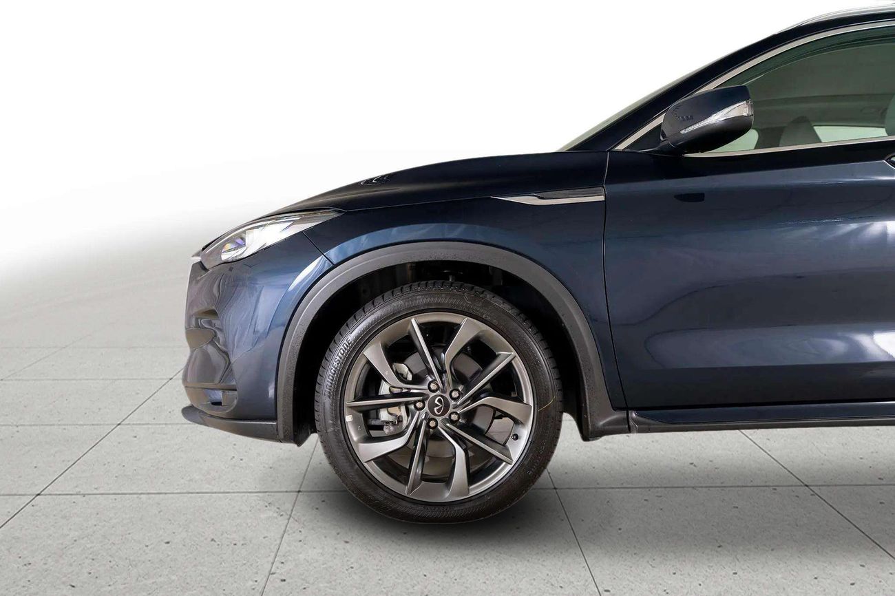إنفينيتي QX50 LUXE 2.0