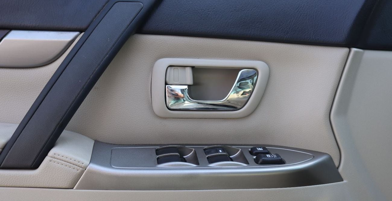 Mitsubishi Pajero GLS Mid 3.0L (175 HP) 2020 Mitsubishi Pajero - GCC - Accident-Free - 3.0L - (V)6 - 7 Seats - Excelle