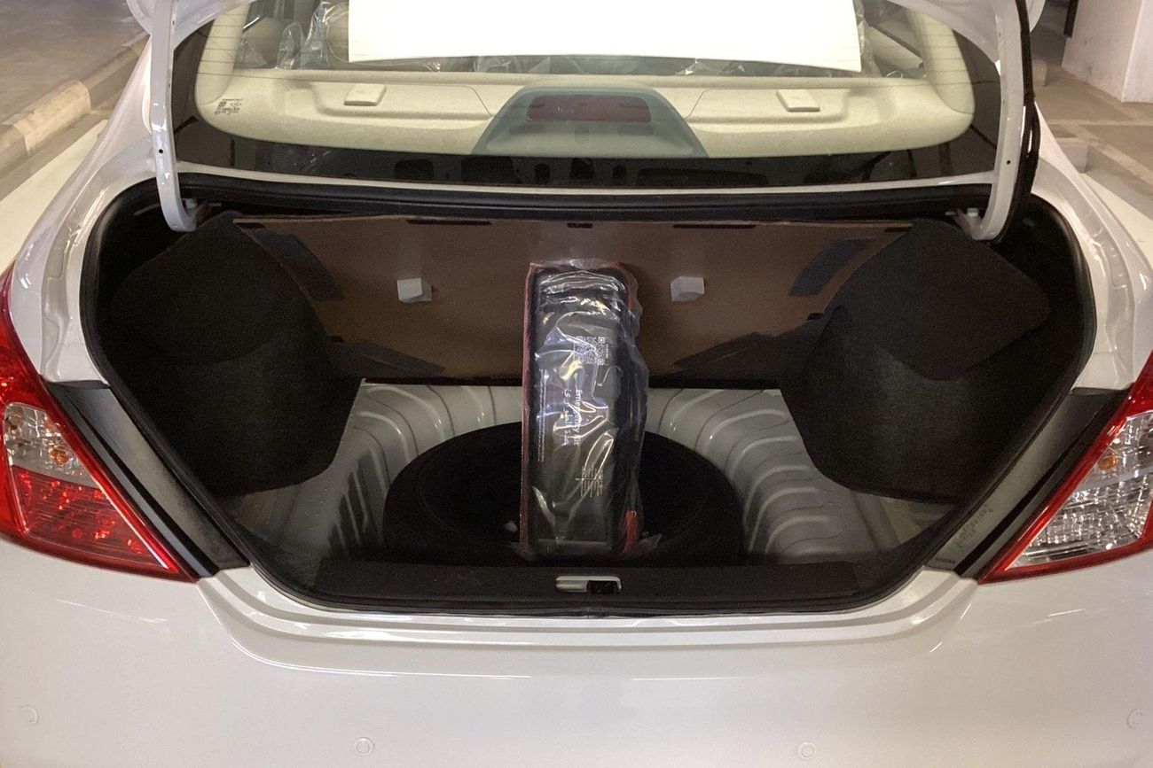 نيسان صني SV | Carnival Sale • UP TO AED 20,000 OFF | شامل الضمان | 0 ﺪﻔﻋﺓ ﺃﻮﻟﻯ