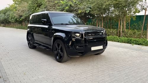 Land Rover Defender P400 . 6 cylinder  .Black edition . 22 rims  .USA